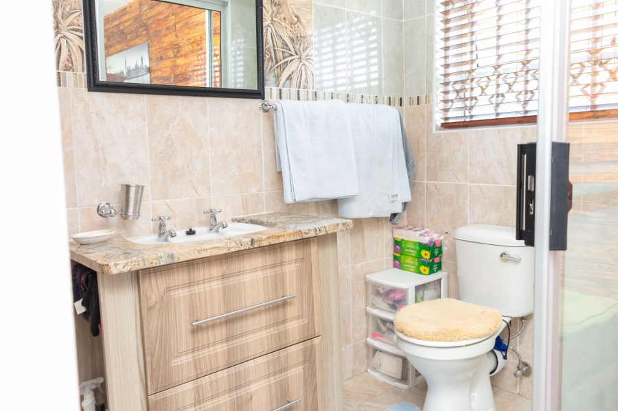 3 Bedroom Property for Sale in Fairview Eastern Cape